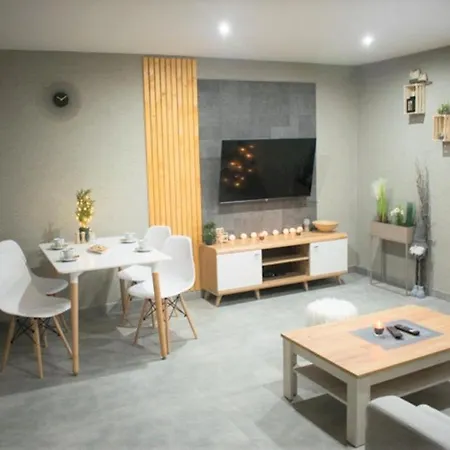 Karolin Apartment