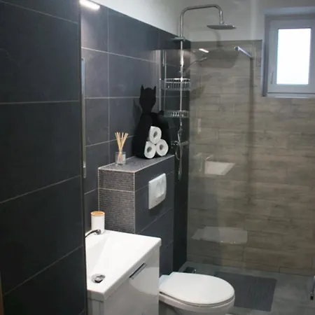 Karolin * Uhorska Ves