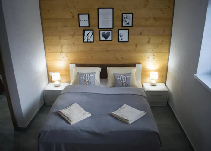 Karolin アパート Uhorska Ves