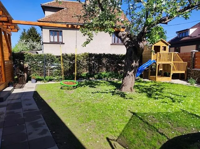 アパート Karolin Uhorska Ves